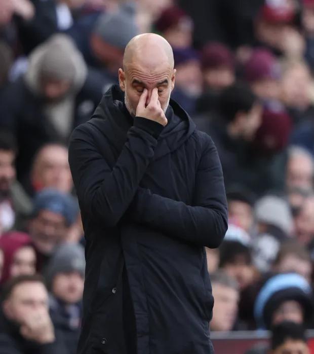 包含泰山场边指挥情绪激动，哈兰德队员怒摔水瓶的词条